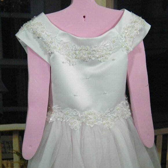 Robe de bouquetière ou première communion avec dentelle et perles - Picture 2 of 9